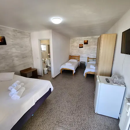 Lacramioara Din Affittacamere Mangalia